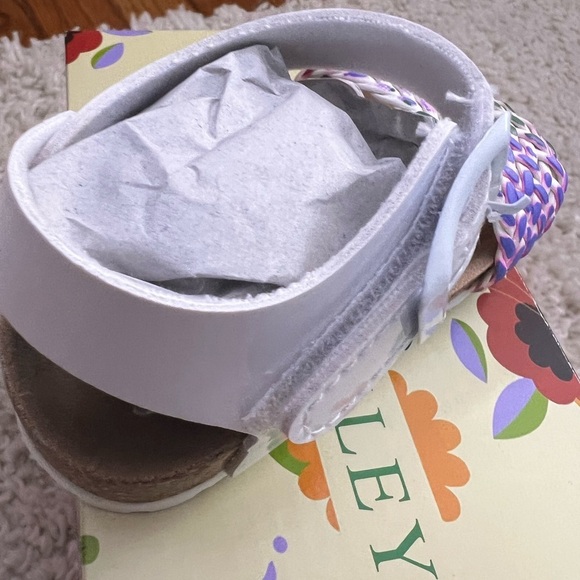 LAURA ASHLEY LITTLE GIRLS SIZE 7 SANDAL NIB - Picture 5 of 9